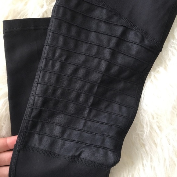JoyLab | Premium Mid-Rise Moto Leggings - Picture 5 of 7
